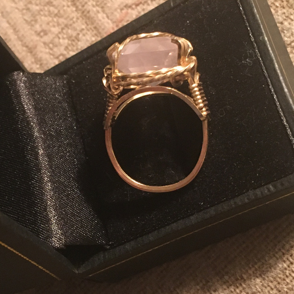 Pear Shape Rose Quartz Ring - Picture 3 of 5